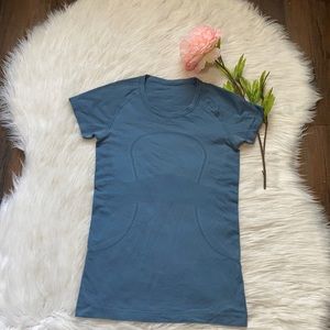 Lululemon Swiftly Tech Top Size Small (8)